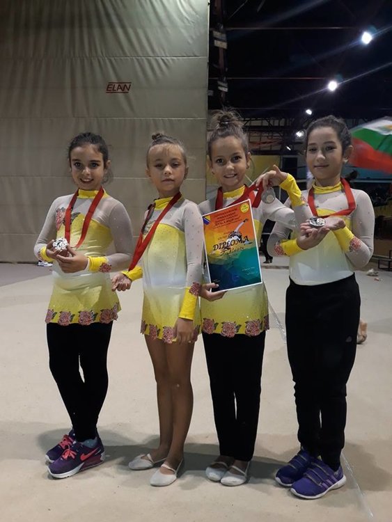 Гимнастичките от „Афродита“ с медали от международен турнир в Сараево