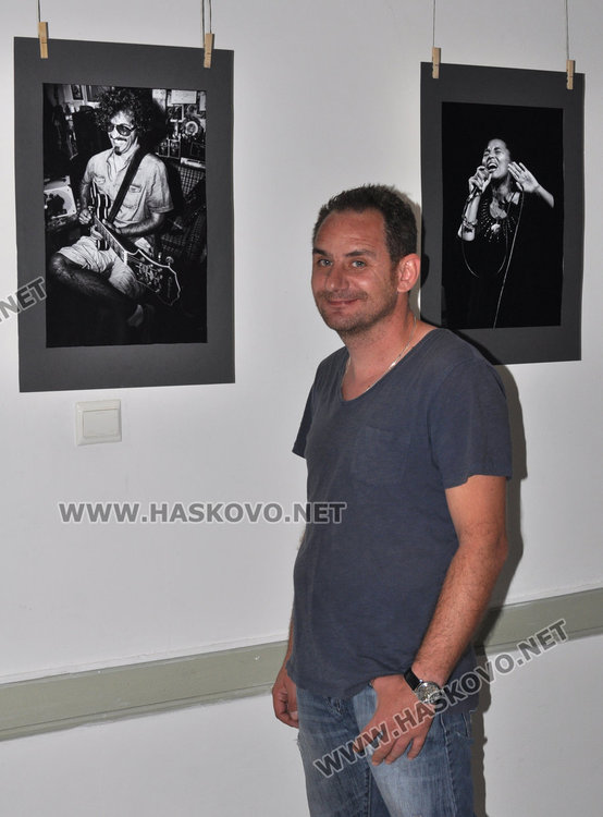 36 черно-бели джазови ноти на фокус пред обектива на Панайот Панайотов