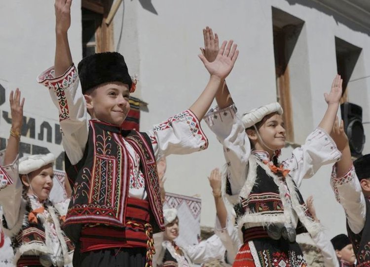 Ансамбъл "Звездица" участва в национален събор на детското творчество