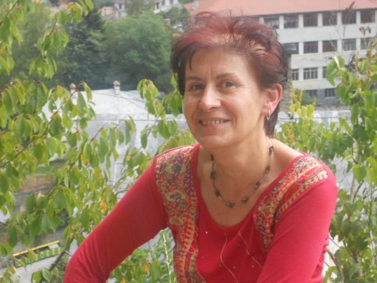 Антоанета Стоименова