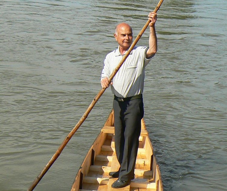 Организират спускане с лодки по река Марица 