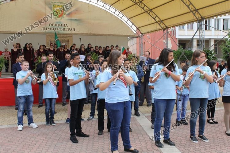 Набират желаещи да свирят в Общинския детски духов оркестър