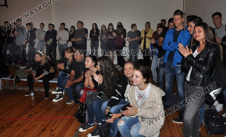 43 гимназисти със сертификати от Кеймбридж