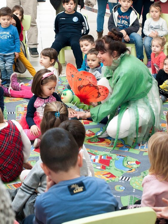 „Дани и Деси“ с награда от Китай, от днес с безплатни представления по селата