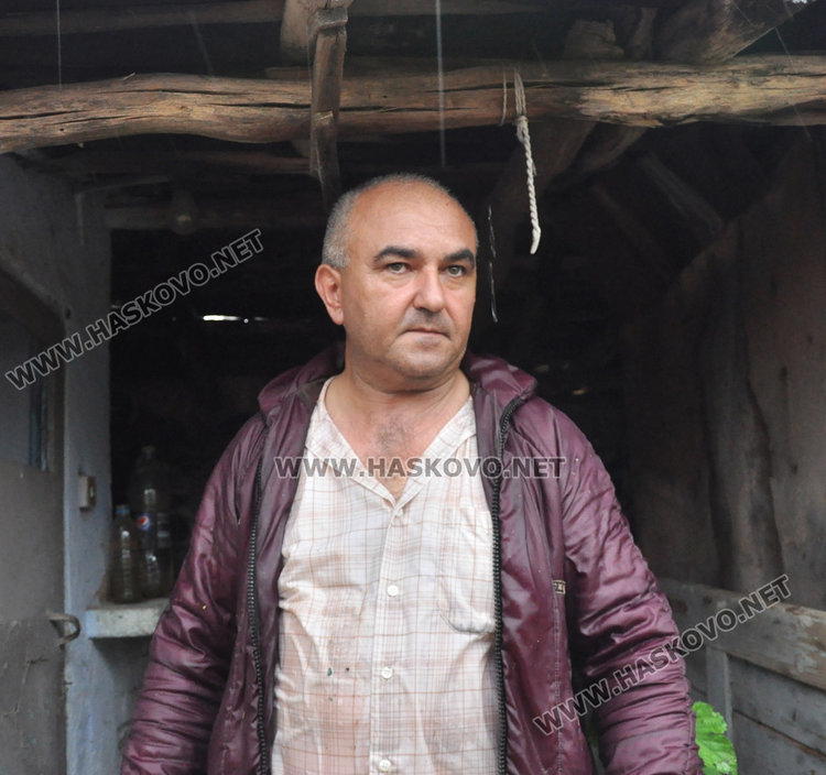 Мълния подпали постройка в Брягово, съседите в шок