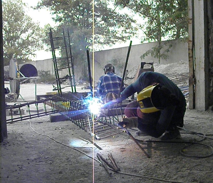 Момент от творческия процес на участниците в симпозиума, снимка - галерия "П.Чурчулиев"