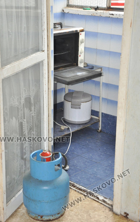 Загоряла фурна вдигна пожарната на крак