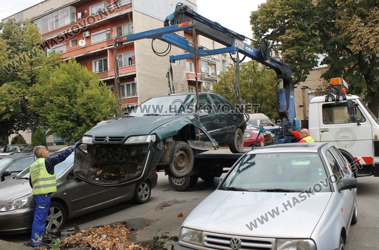 Паяк вдига старите коли в Димитровград от днес