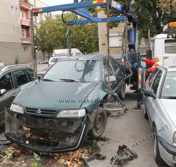 Паяк вдига старите коли в Димитровград от днес