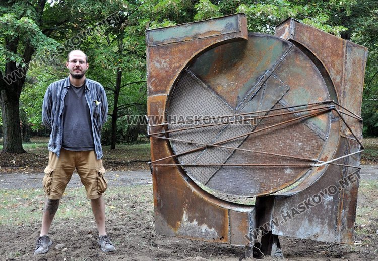 Калоян Георгиев и неговата "Музика"