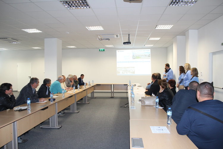 Назначават 500 работници в „Язаки“ на заплата от 550 до 800 лева