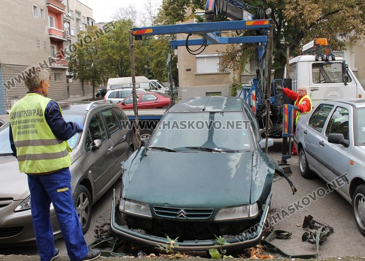 Паяк вдига старите коли в Димитровград от днес