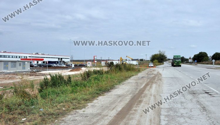 Има възможност изграждането на кръговото кръстовище на пътя между Хасково и Димитровград до завода на „Язаки“ да започне още в края на тази година