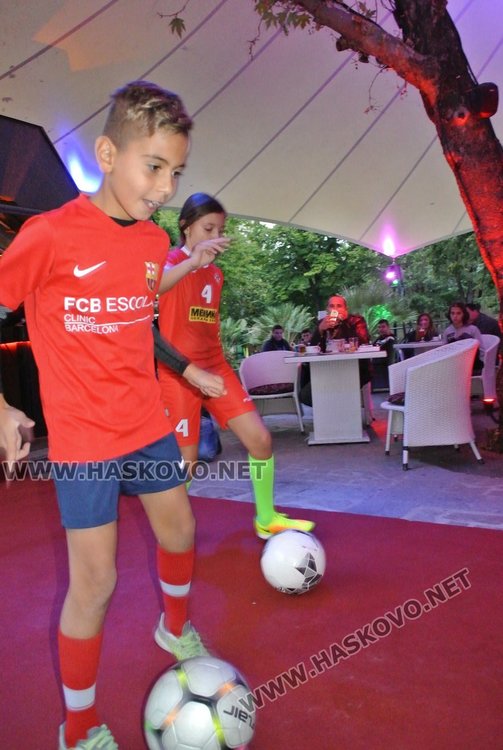 Носители на корони „Мис“ и „Мистър“ посрещнаха есента с модна фиеста под звездите 