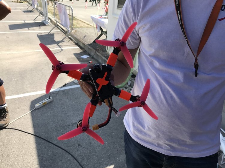 Международно състезание с дронове в Пловдив