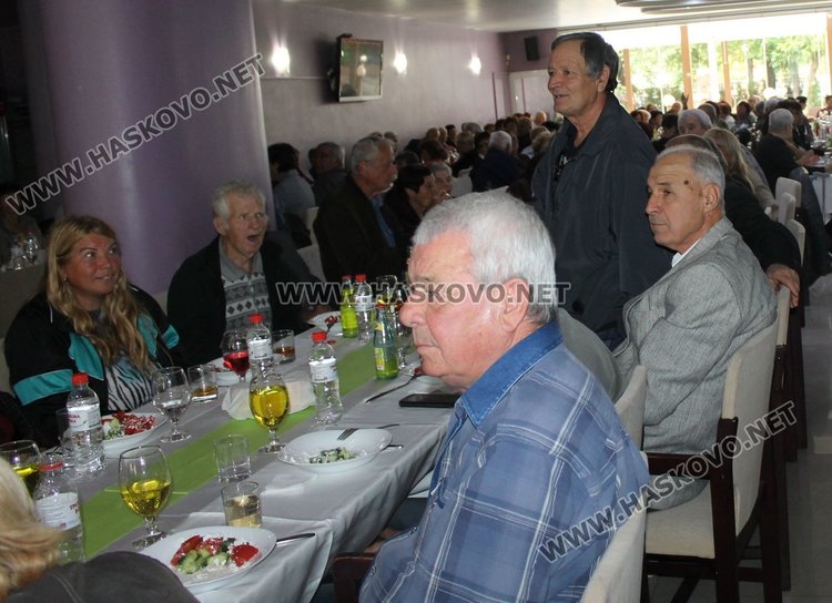 Над 350 пенсионери празнуваха в Димитровград