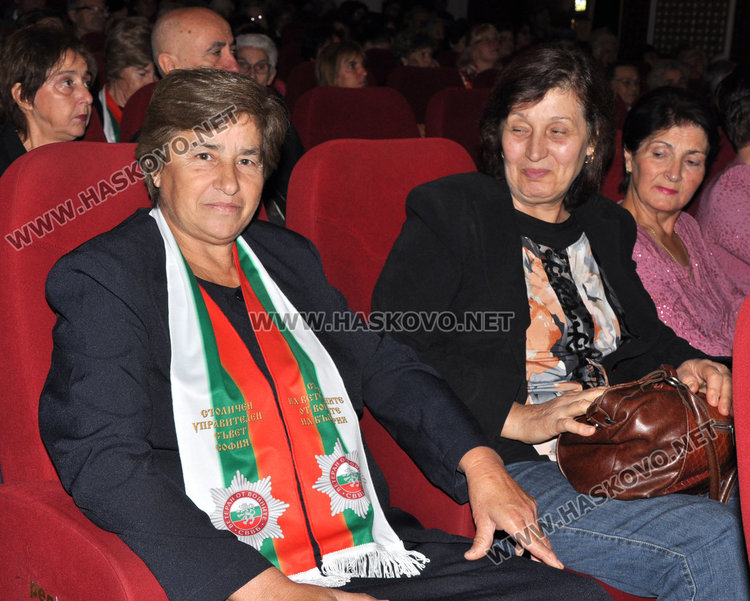 Пъстър концерт в Хасково за Международния ден на възрастните