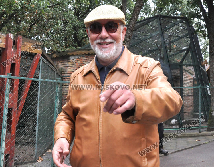 Шефът на зоопарка Валентин Ахтаров