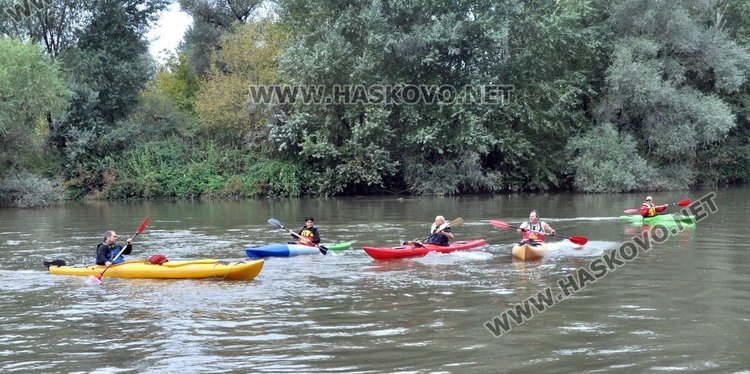 Съветник от Димитровград сред смелчаците, спуснали се с лодка по река Марица