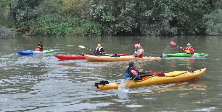 Съветник от Димитровград сред смелчаците, спуснали се с лодка по река Марица