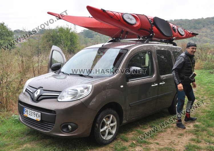 Съветник от Димитровград сред смелчаците, спуснали се с лодка по река Марица