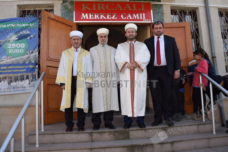 Бейхан Мехмед: Не трябва да се слага знак на равенство между набожност и радикален ислям