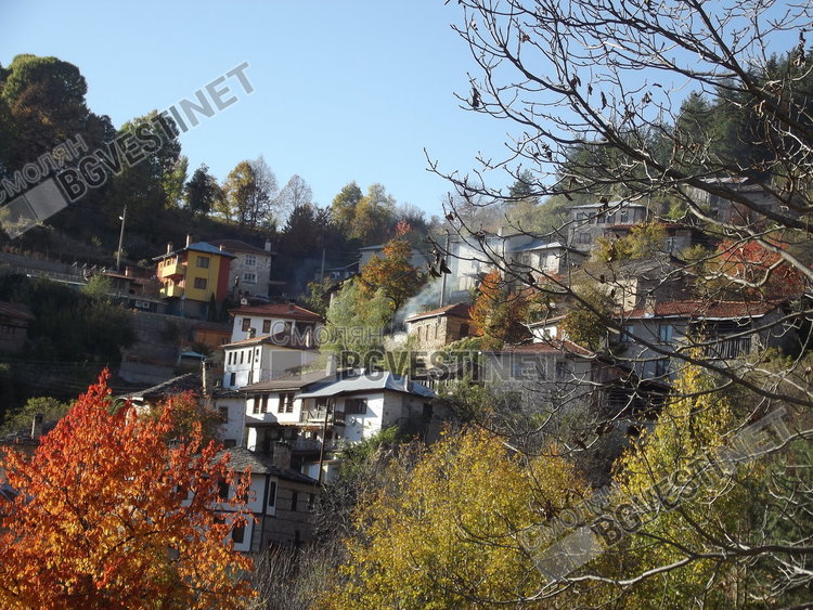 Красивото смолянско село Пещера