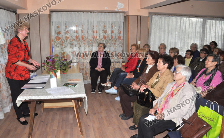 Читалище „Аспарух Лешников“ откри новия си дом с рецитал и песни