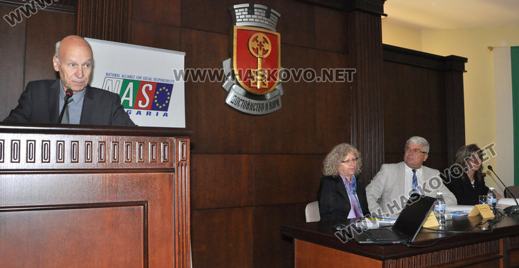 Изграждат две нови социални услуги за деца с увреждания в Хасково