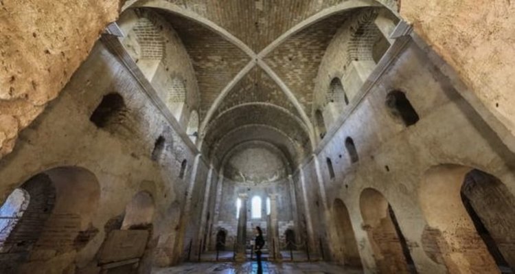 Църквата "Св. Николай Чудотворец" в Анталия