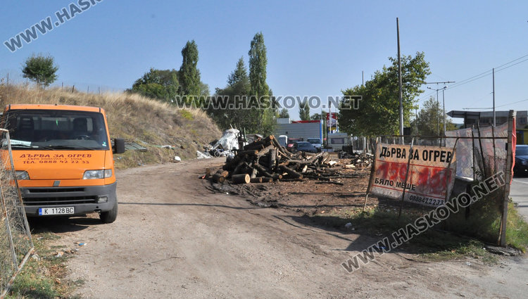 Криза за дърва в Хасково, складове пуснаха кепенци