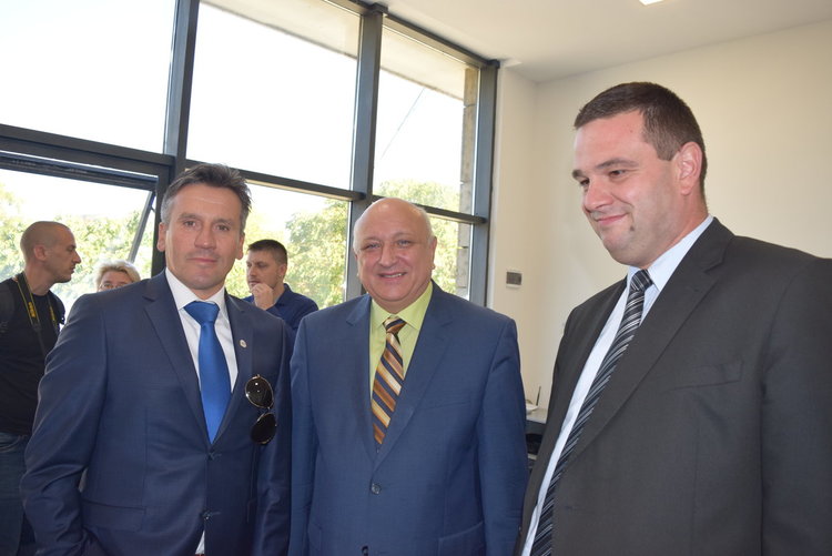 Здрав кърджалийски тим на международния форум на науката в столицата на Източните Родопи