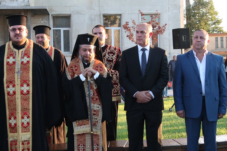 Откриха паметник на ген. Никола Иванов в Свиленград