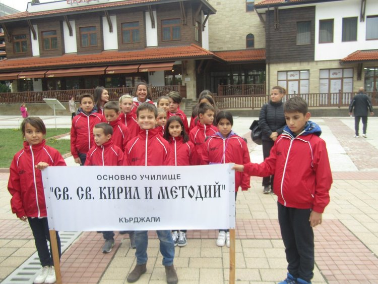 Кирилометодиевци – непобедими в туристическите дисциплини дори и в Етрополе