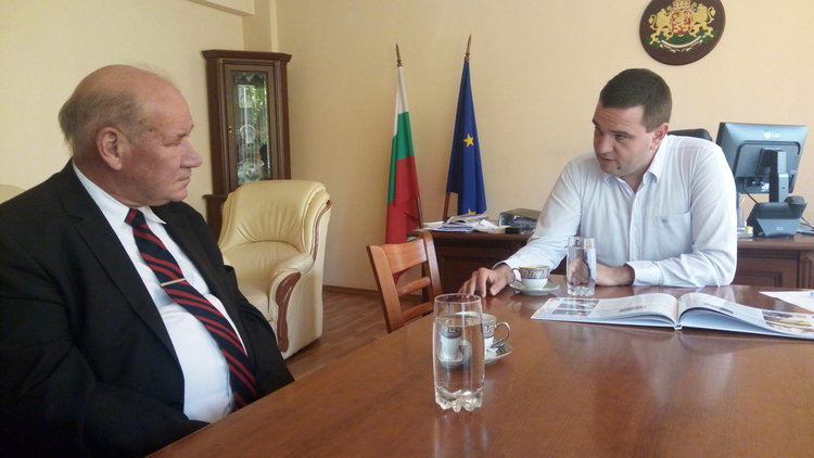 Областния предлага сграда за разкриване на филиал на Техническия университет-София