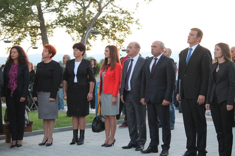 Откриха паметник на ген. Никола Иванов в Свиленград