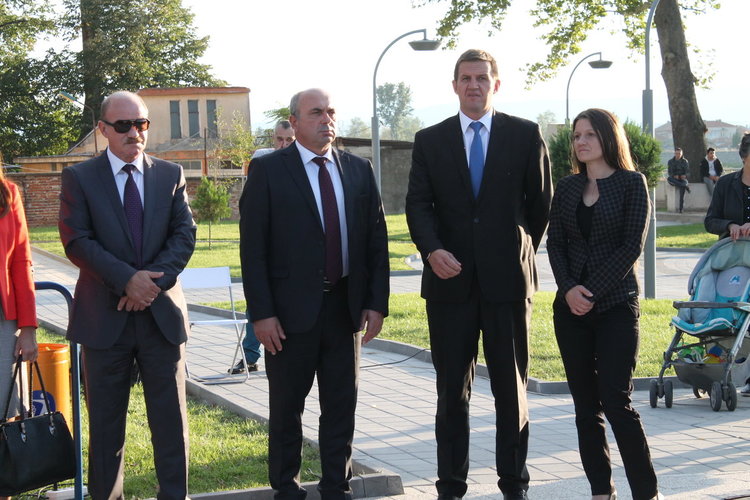 Откриха паметник на ген. Никола Иванов в Свиленград