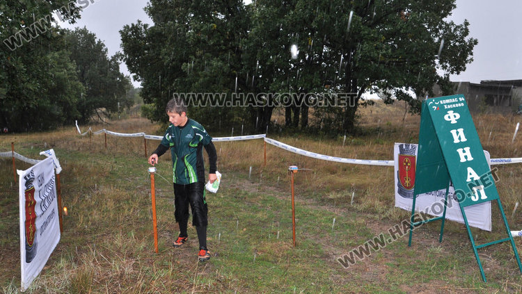 140 газят в кал и дъжд за приз „Компас 94“ по ориентиране