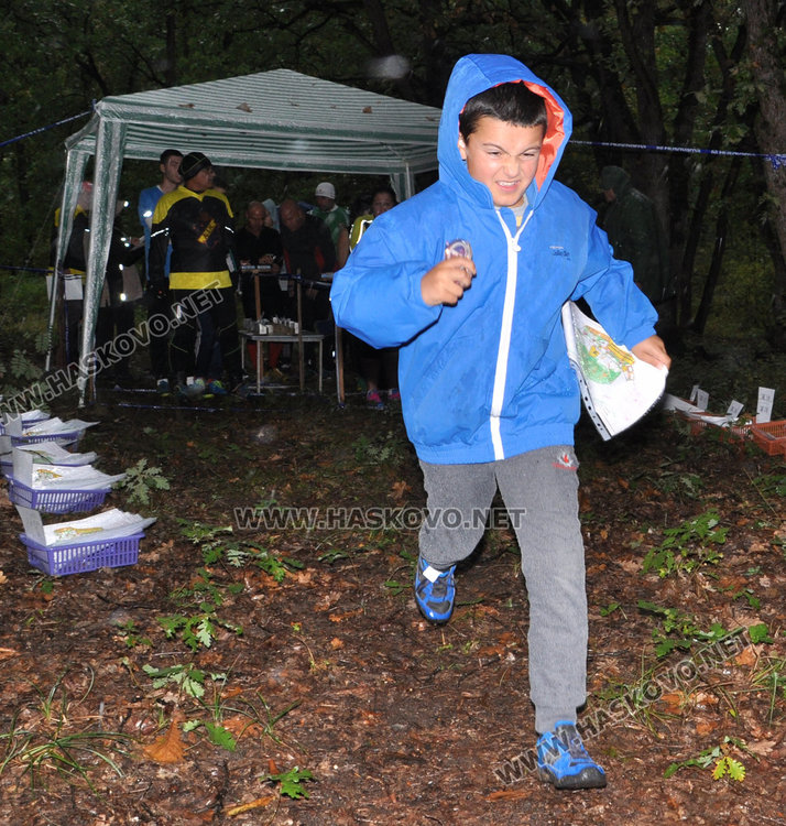 140 газят в кал и дъжд за приз „Компас 94“ по ориентиране