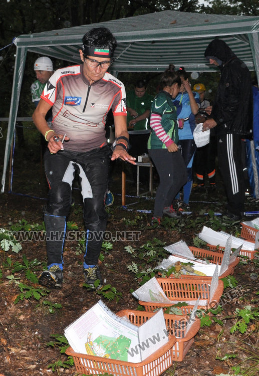 140 газят в кал и дъжд за приз „Компас 94“ по ориентиране