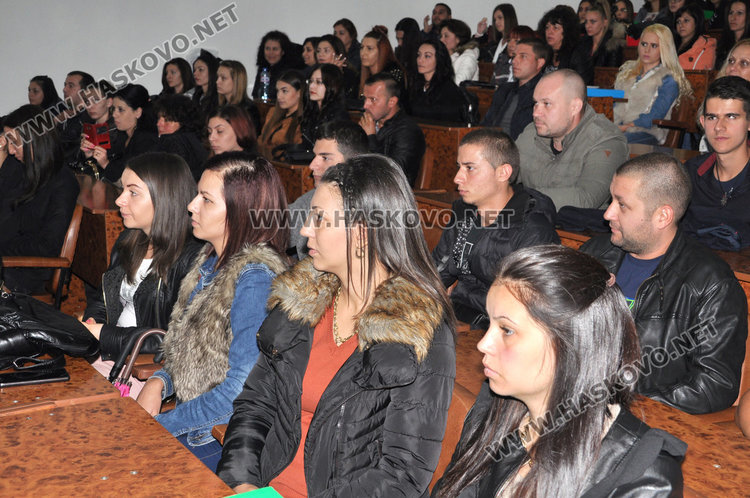 УНСС в Хасково откри учебната година с рекорден брой студенти