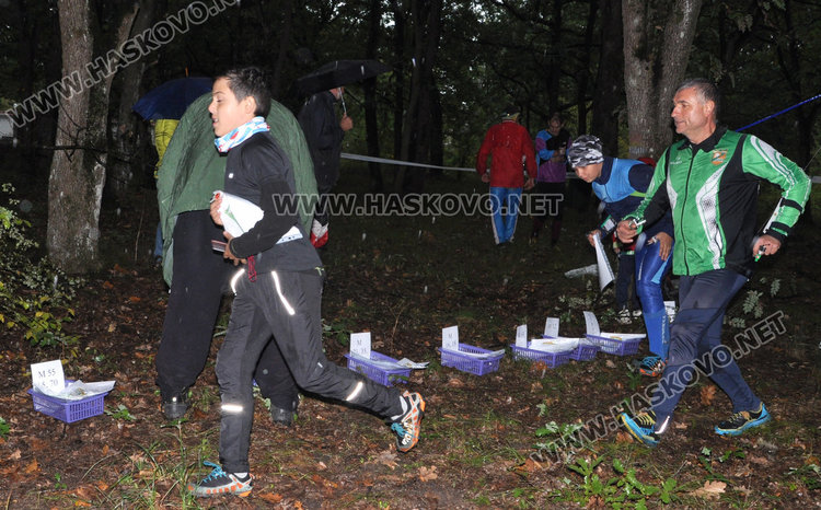 140 газят в кал и дъжд за приз „Компас 94“ по ориентиране