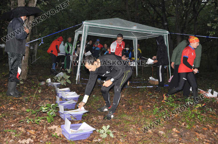 140 газят в кал и дъжд за приз „Компас 94“ по ориентиране