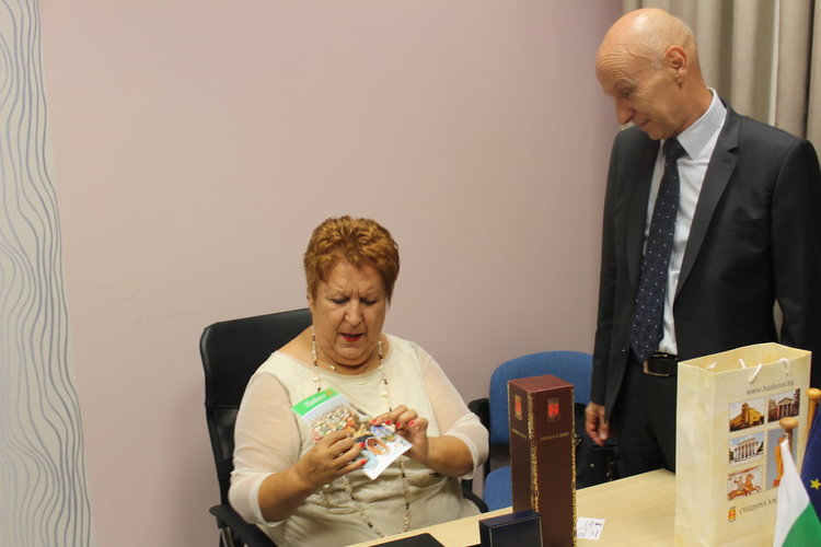 Беливанов договори бизнес сътрудничество с кметицата на Кавала