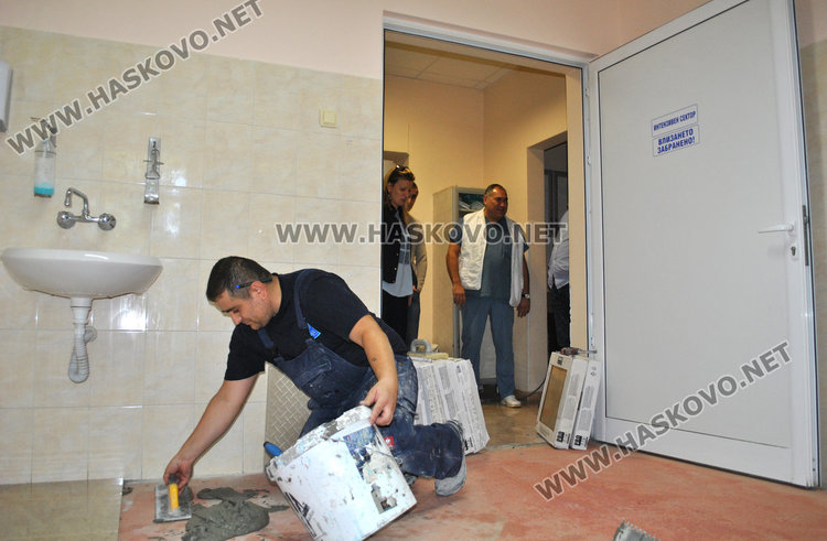 Ремонтират ОАИЛ, оборудват го с нови реанимационни легла 