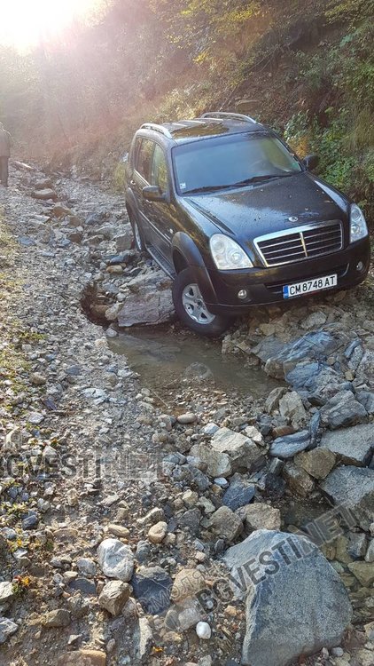 Дъждовете изровиха пътища в Рудоземско, село откъснато от света
