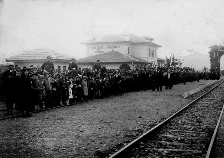 Първия влак на гара Мастанли