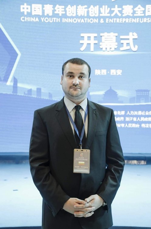  Вадим Рошманов