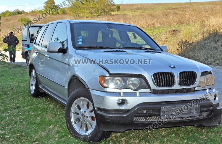 Мистериозно: зарязаха катастрофирал джип БМВ в Бадема