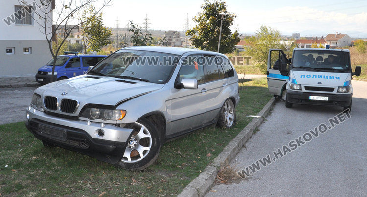 Мистериозно: зарязаха катастрофирал джип БМВ в Бадема